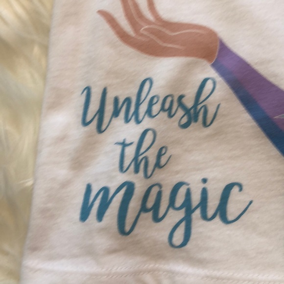 Old Navy| Elsa t Shirt π |Unleash the Magic| NWT - Picture 3 of 5